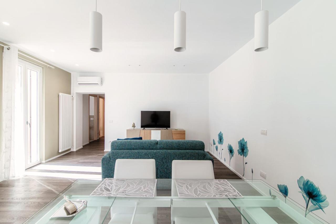 Diaz 67 Life'S Loft - The House Of Travelers Lejlighed Como Eksteriør billede